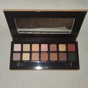 Anastasia Soft Glam eyeshadow palette